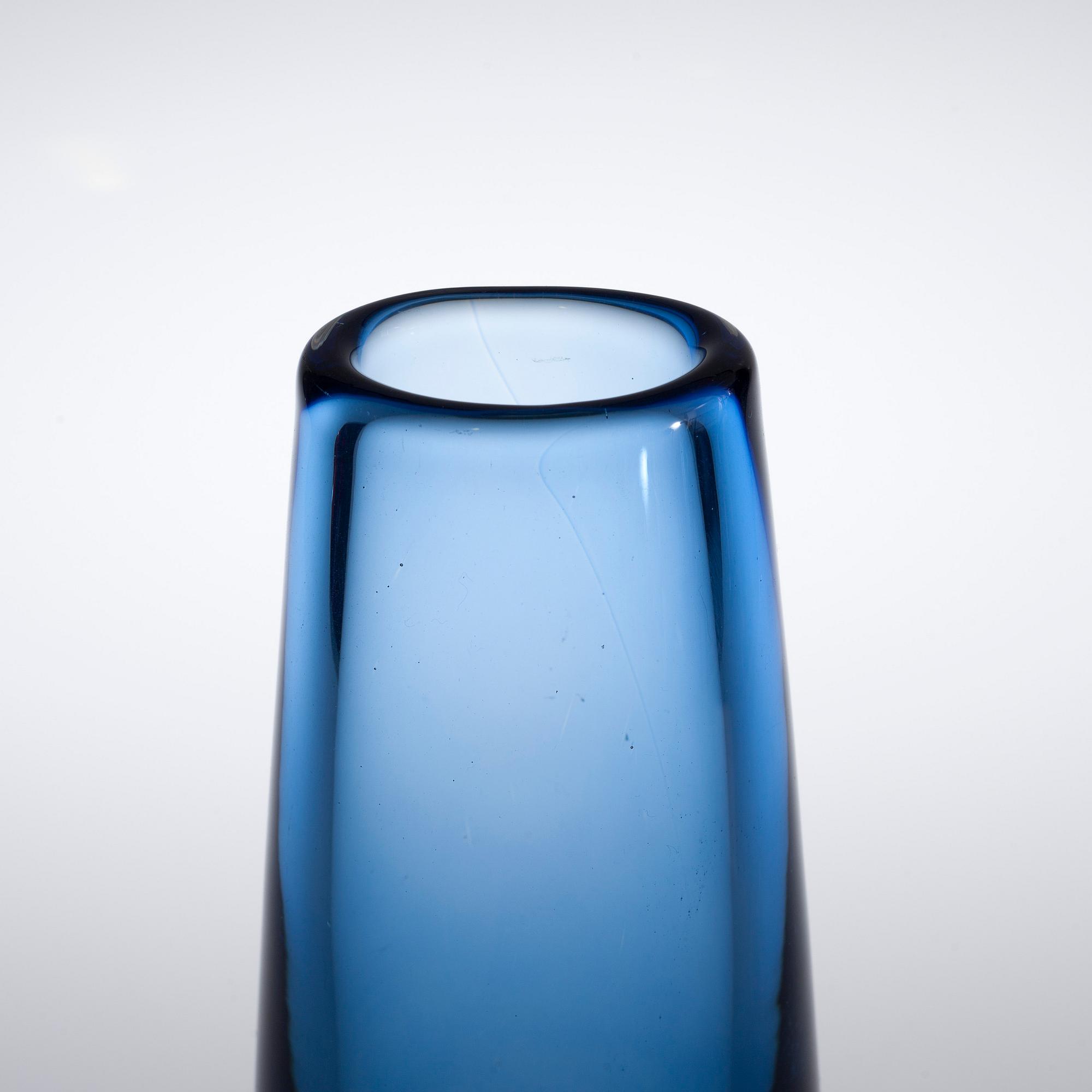 A Kraka glass by Sven Palmqvist for Orrefors 1954.