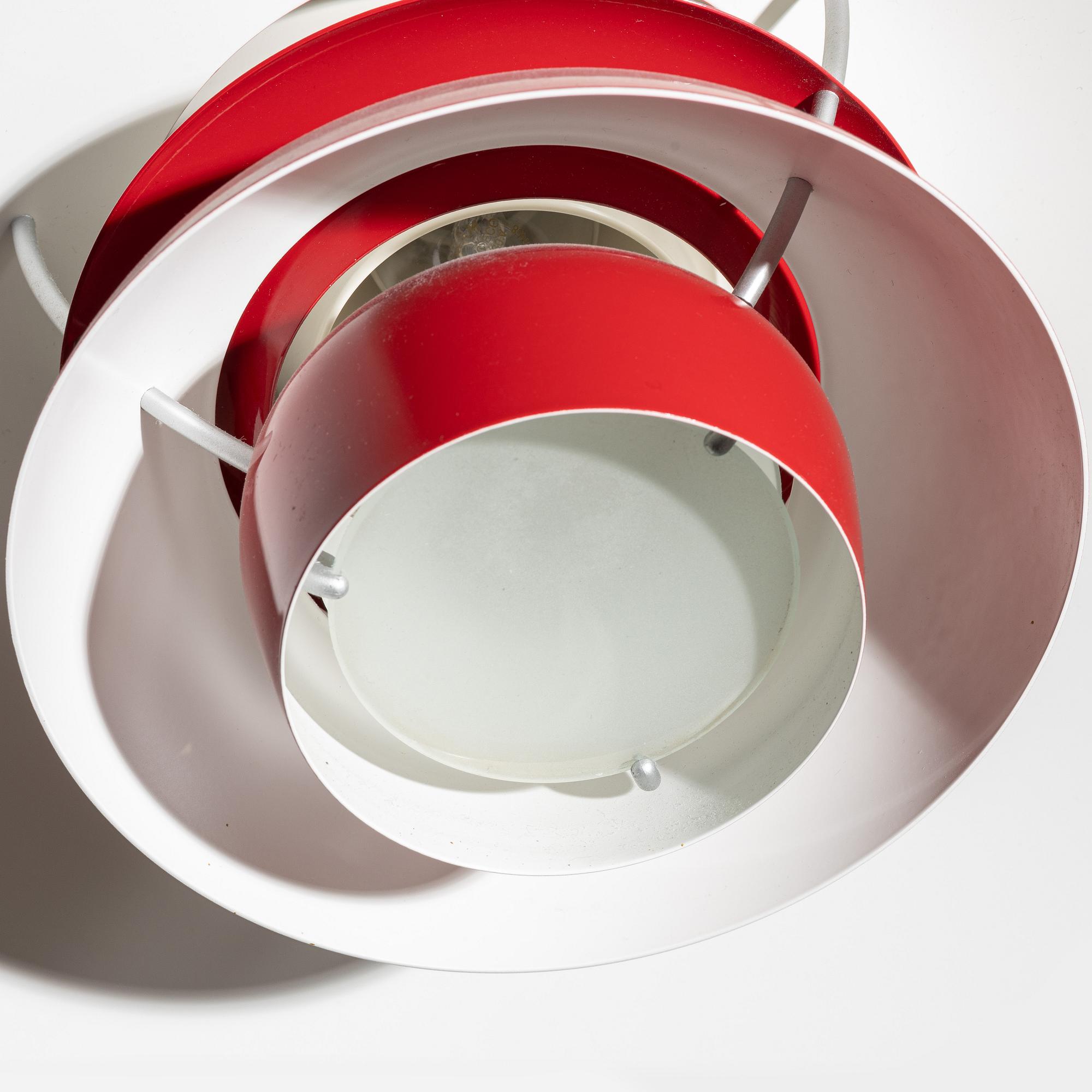 Poul Henningsen, Taklampa, "PH5", Louis Poulsen, Danmark.