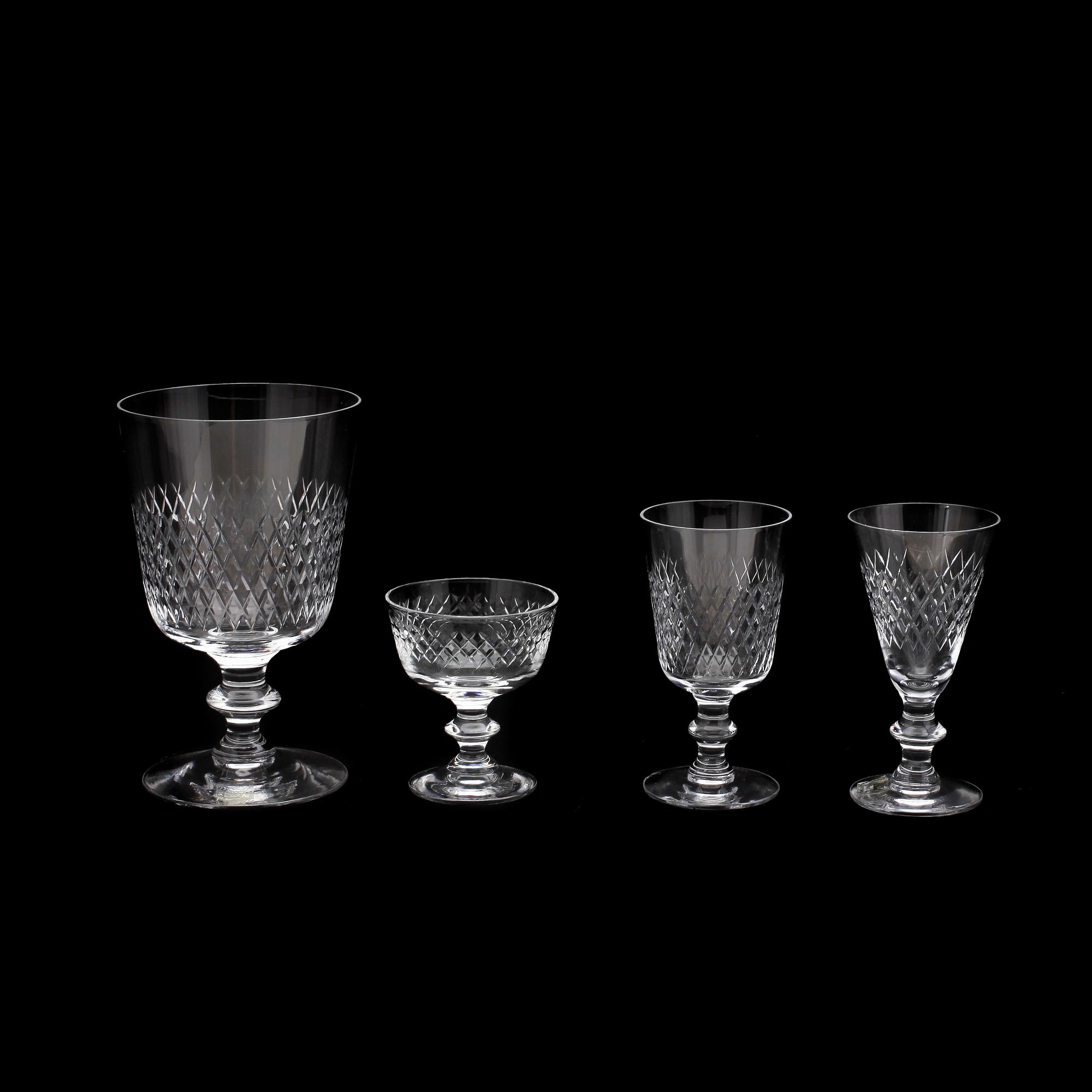 GLASSERVIS, 41 delar, "Diamant", Kosta, 1900-talets andra hälft.