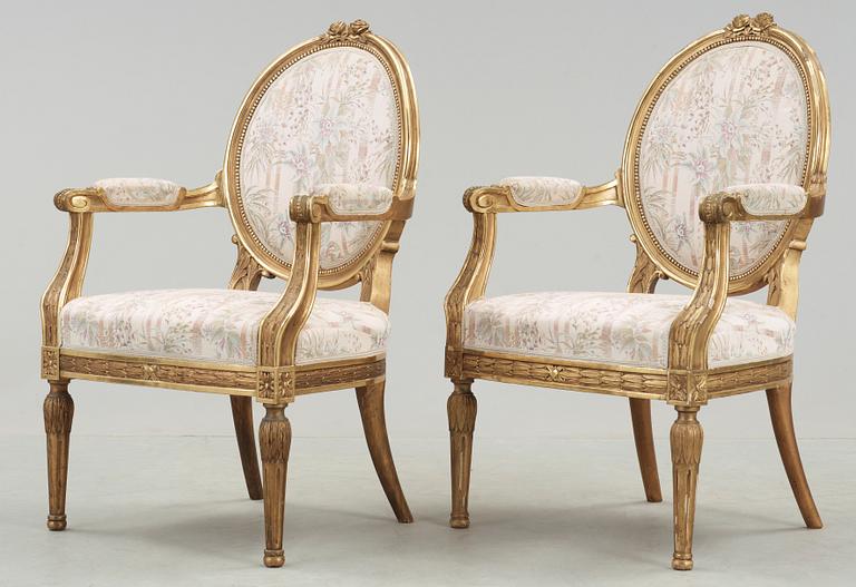 SALONGSGRUPP, 6 delar, gustaviansk stil, 1800-talets slut.