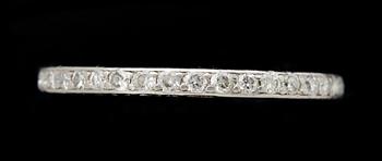 1137. RING, eternityring, small brilliant cut diamonds, tot. app. 0.40 cts.