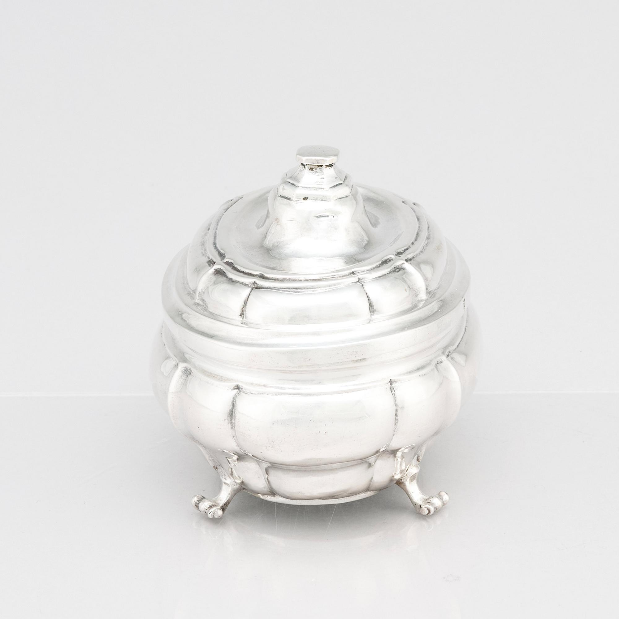 Sockerskrin, silver, troligen Andreas Schneider (1759-1761), Augsburg. Rokoko.