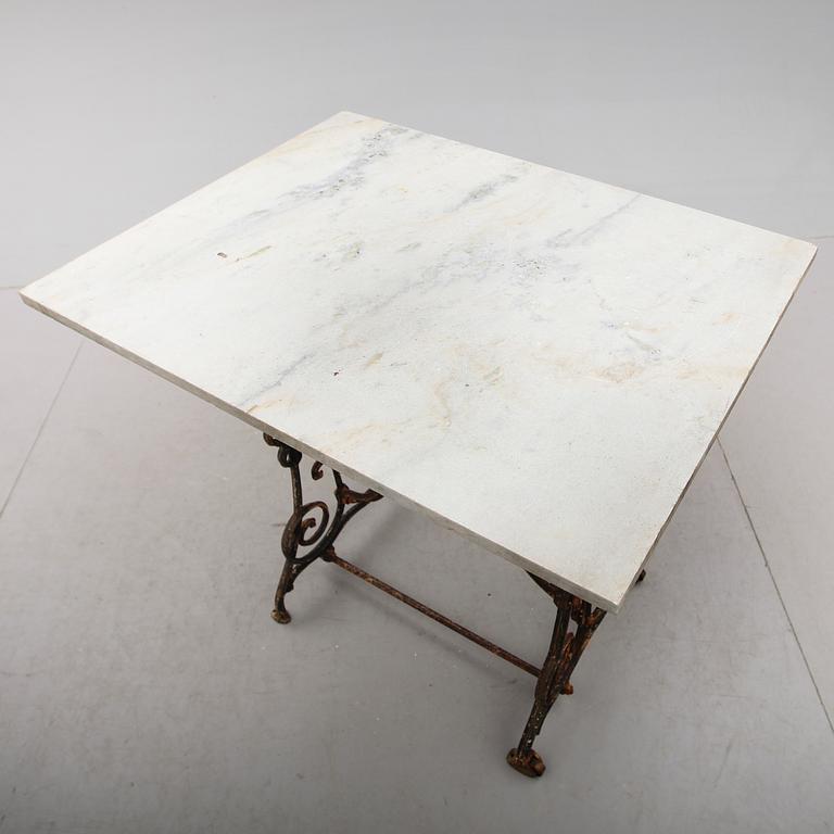 TRÄDGÅRDSBORD, 1900-talets första hälft.