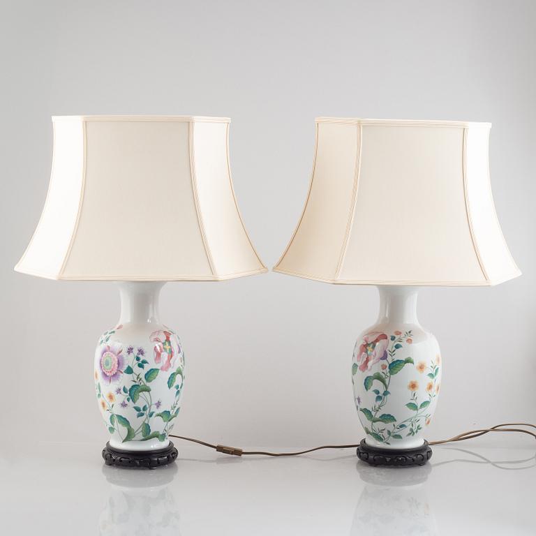 A pair of table lamps, end of the 20th century.