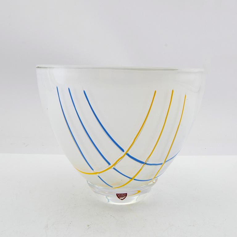 Berit Johansson, bowl signed and dated Orrefors 83.