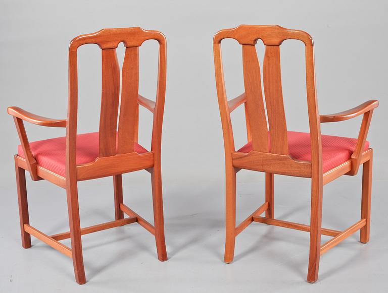 KARMSTOLAR, ett par, "Ambassadör", Carl Malmsten, Rydéns Interiör, tillverkade 1985.