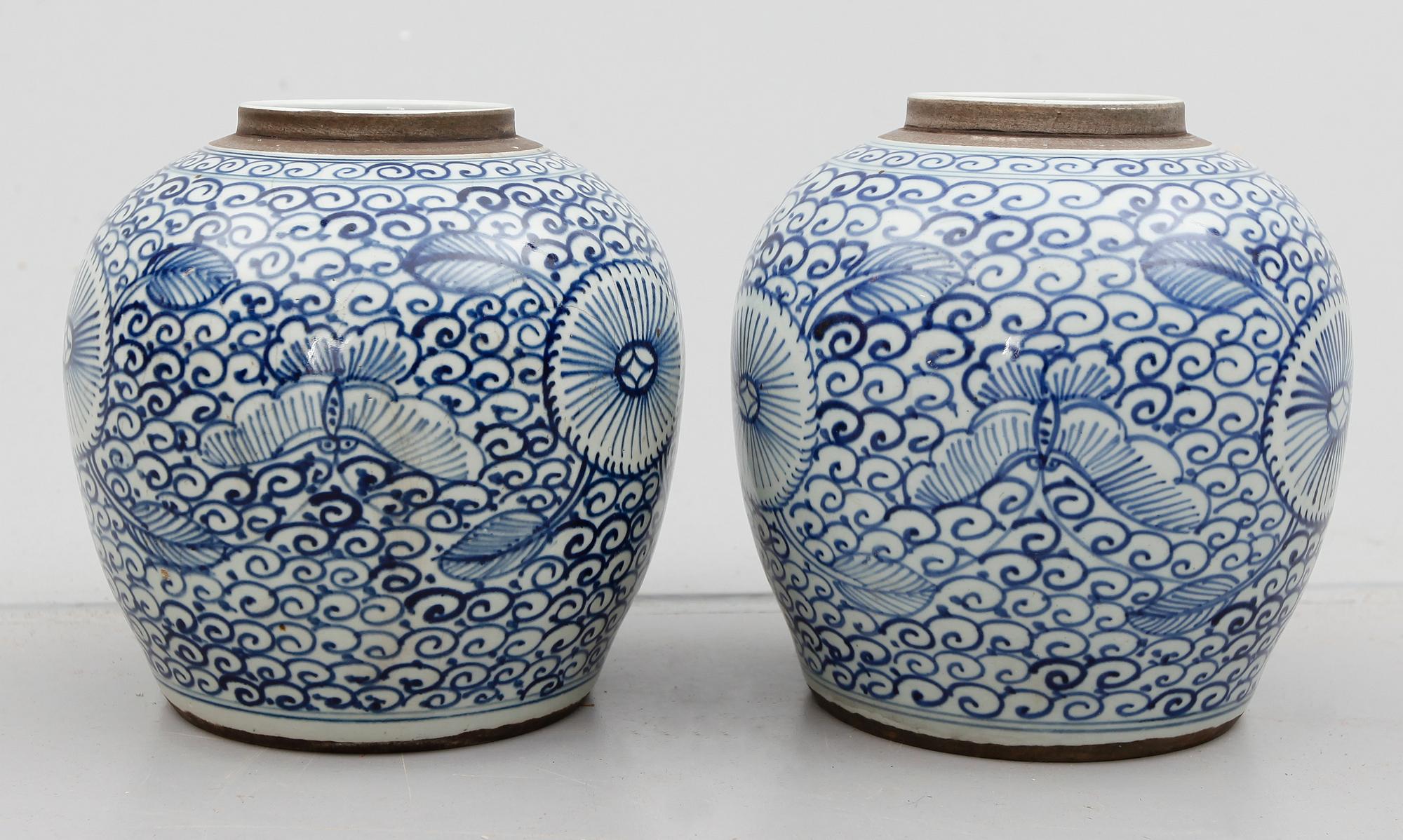 BOJANER, 1 par, porslin, Kina, sent 1900-tal.