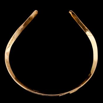 HALSRING, 18K guld, diamanter. Vikt ca 77 g.