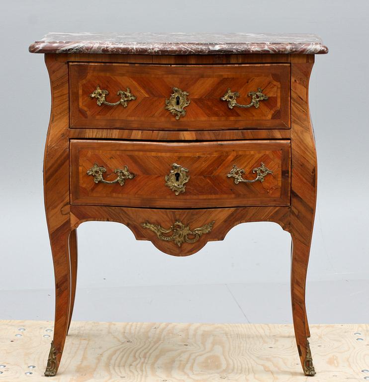 BYRÅ, Louis XV. Troligen Frankrike. 17/1800-tal.