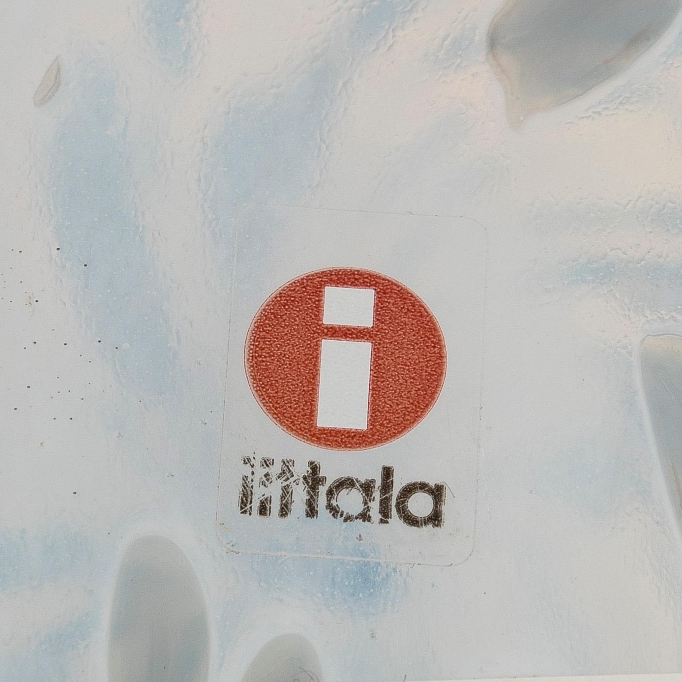 Oiva Toikka, An annual bird and egg 2013, 'Mistle Trush', signed O. Toikka Nuutajärvi 2013.