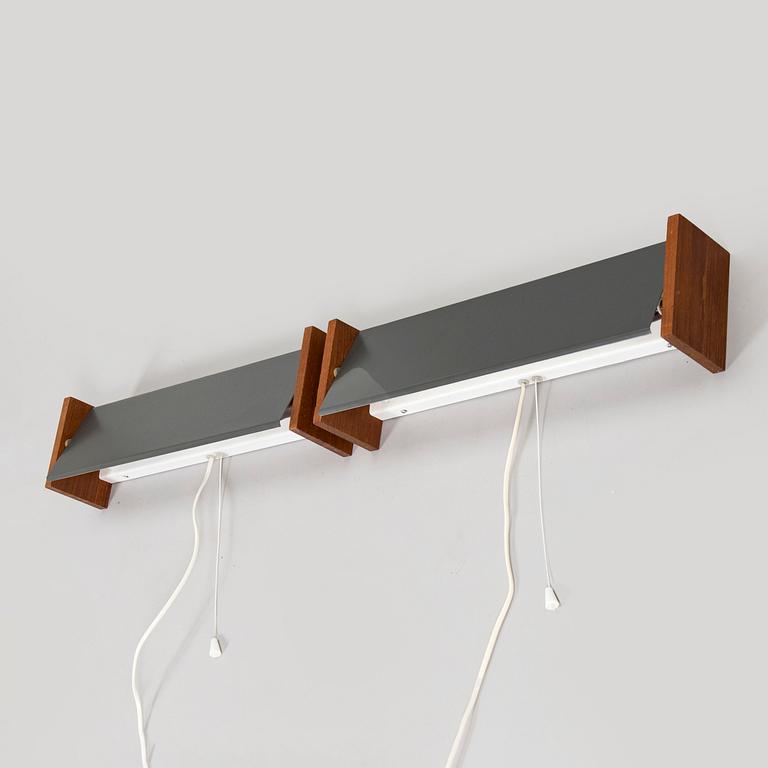 A pair of 1960s/70s wall lamps marked by Valinte.