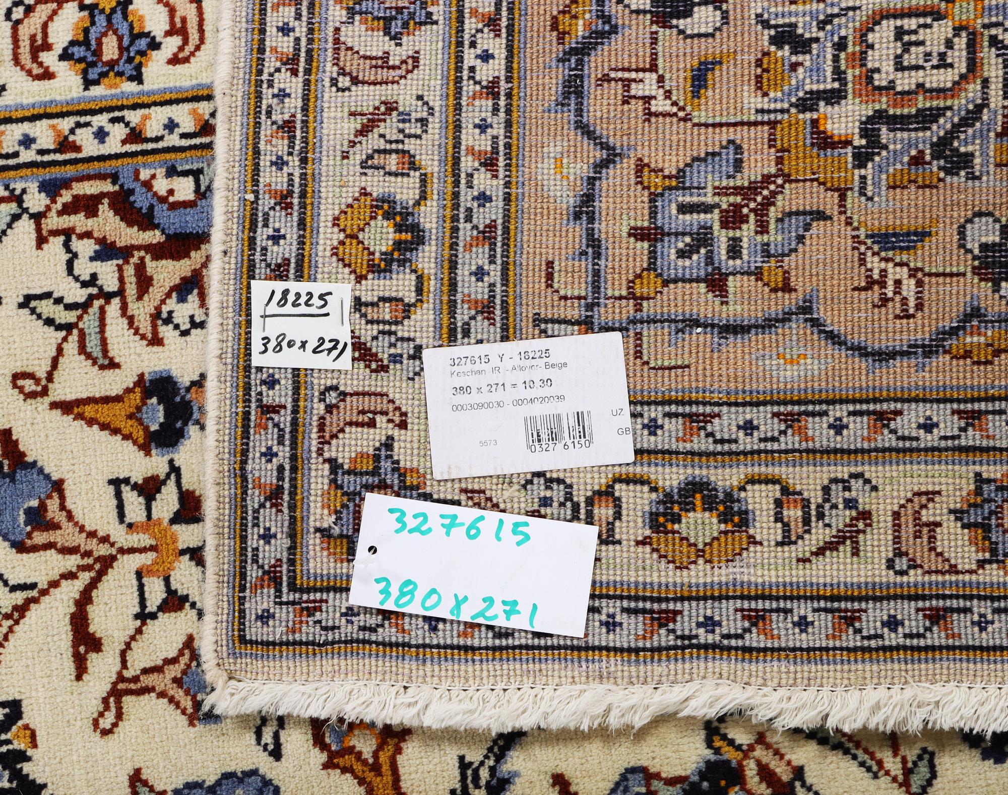 A Kashan carpet, c. 380 x 271 cm.