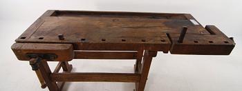 ARBETSBÄNK, märkt "Famos", Trol. Schweiz/Tyskland.