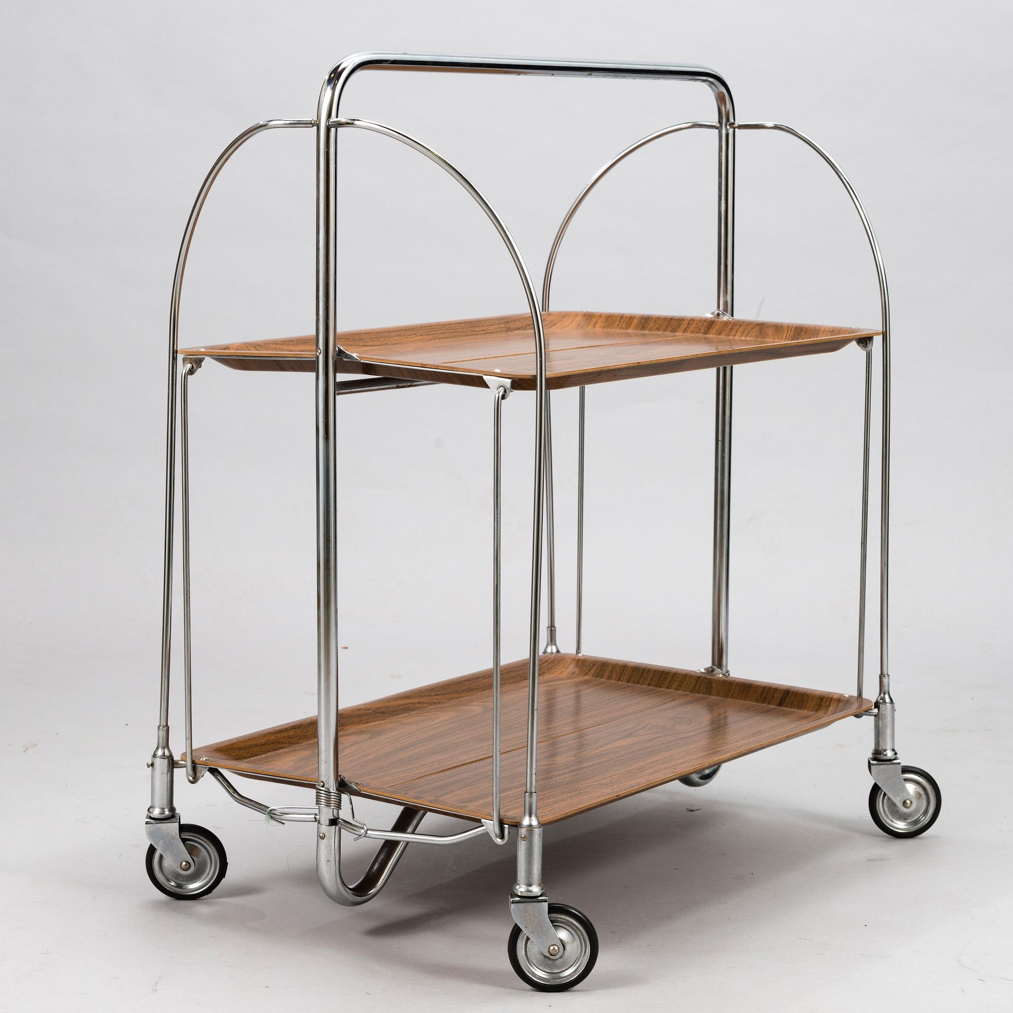 SERVERINGSVAGN, 1900-TALETS MITT.