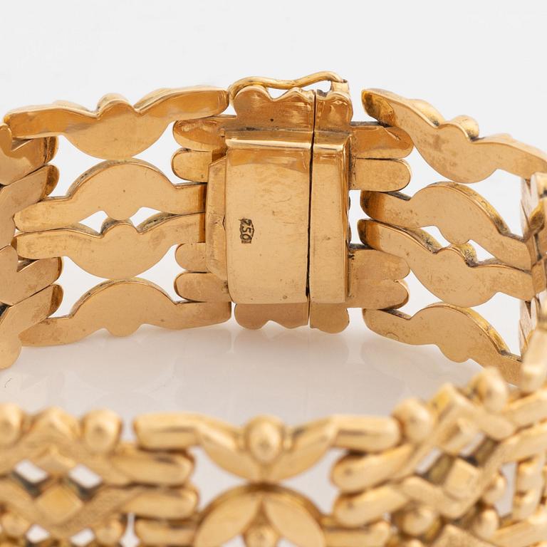 18K gold bracelet, Vicenza, Italy.