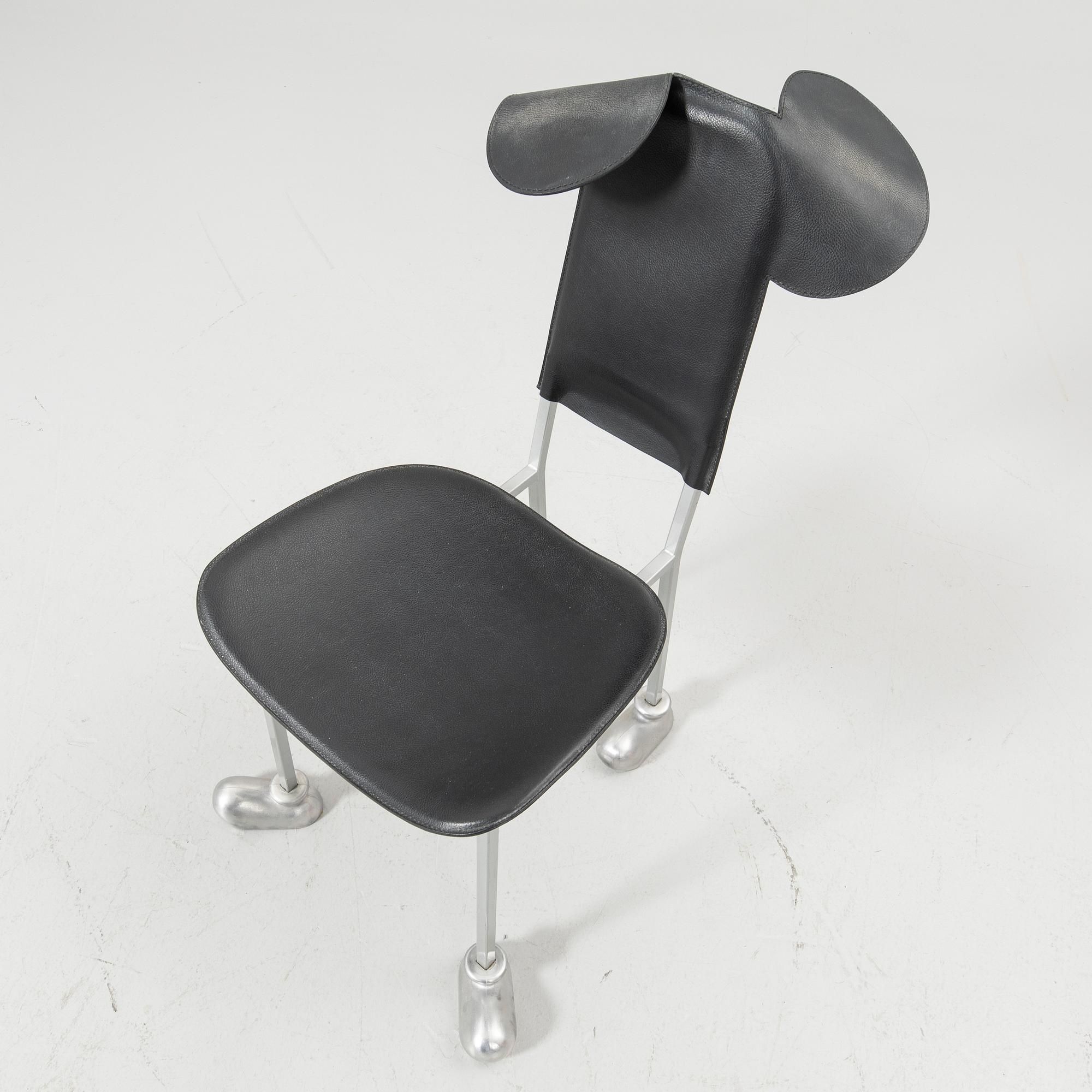 Javier Mariscal, stol, "Garriri / Mickey Mouse Chair" formgiven 1988 för Akaba, Spanien.