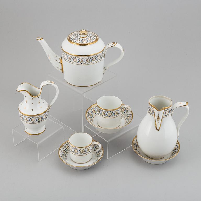 A tete a tete service, Empire, 19th Century. (5 pieces).