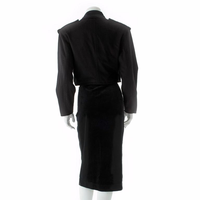 GIANNI VERSACE, a two-piece dress consisting of jacket and skirt.