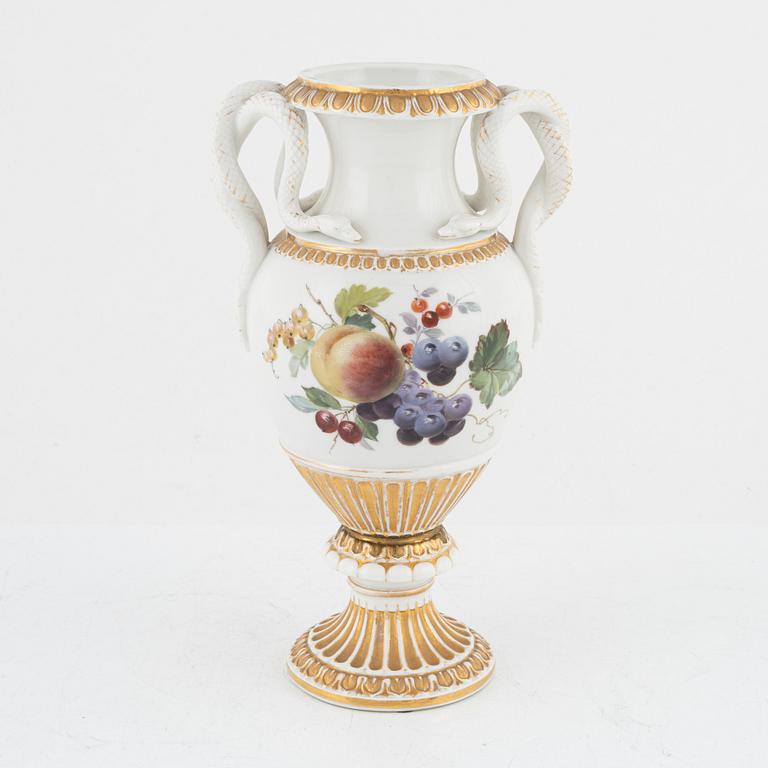 A porcelain vase, Meissen, Germany, late 19th century.