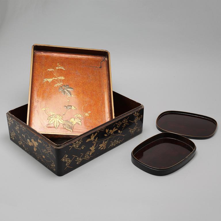 Two Japanese lacquered boxes with covers, circa 1900.