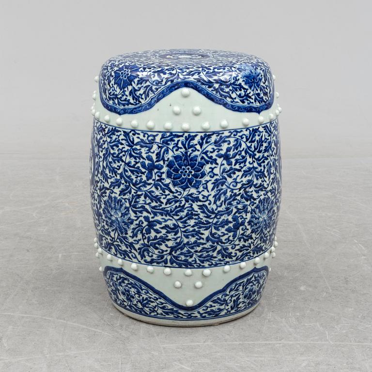 PALL, porslin, Kina, 1800-tal.