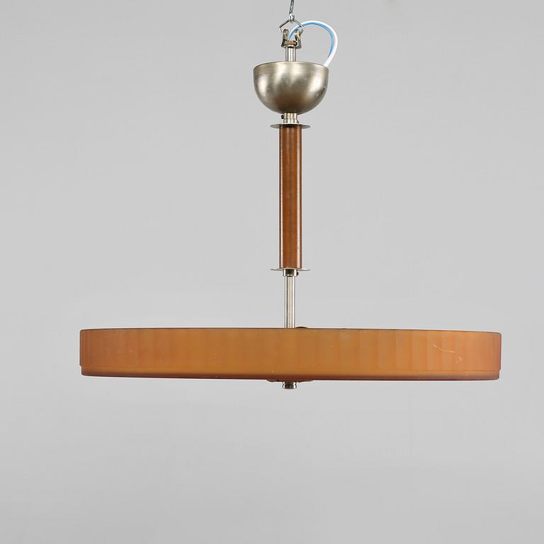 TAKLAMPA, möjligen Orrefors, 1900-talets första hälft. Höjd ca 45 cm.
