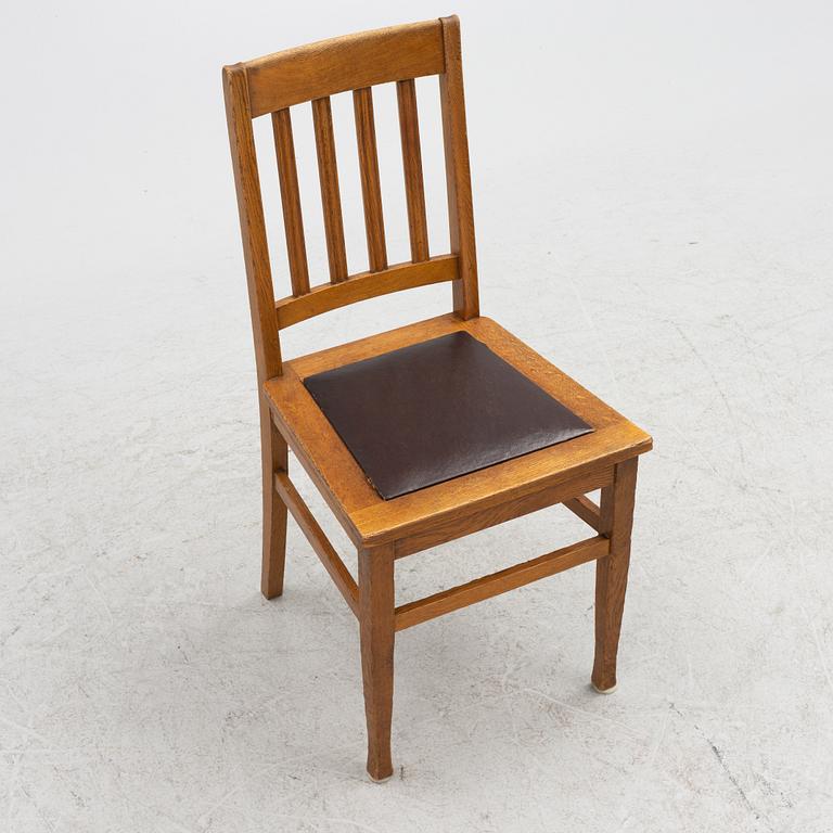 An oak writngdesk with a chair from Åtvidabergs, first part of the 20th century.