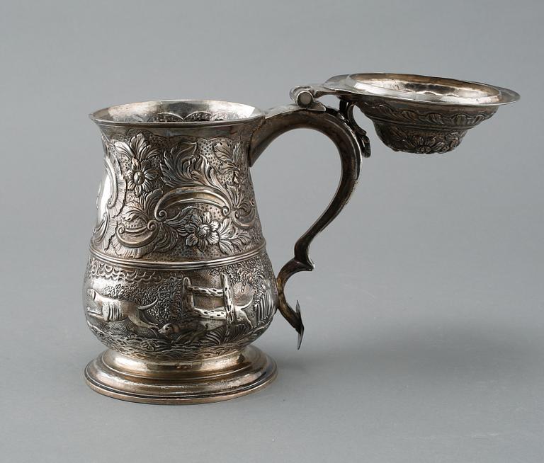 STOP, silver, London, 1759, vikt 740 g.