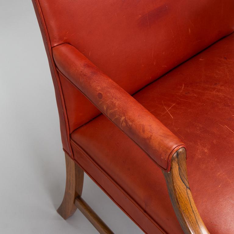 Ole Wanscher, karmstolar, ett par, snickarmästare AJ Iversen, Danmark 1900-talets mitt.