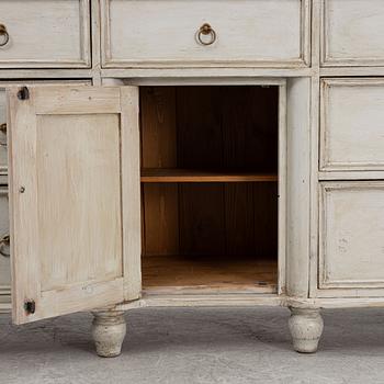 A cupboard, first half of the 20th Century.