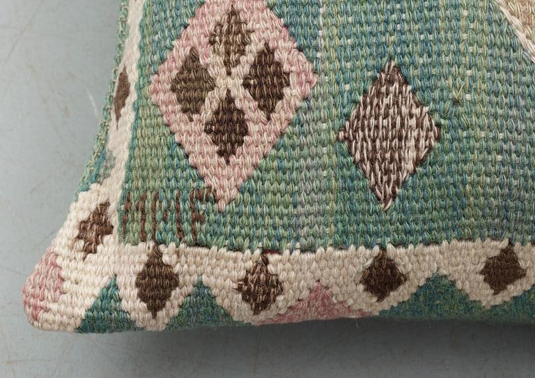 CUSHIONS. one pair. "Knoppen". Gobelängteknik (tapestry weave). 34 x 47  cm each. Signed MMF.