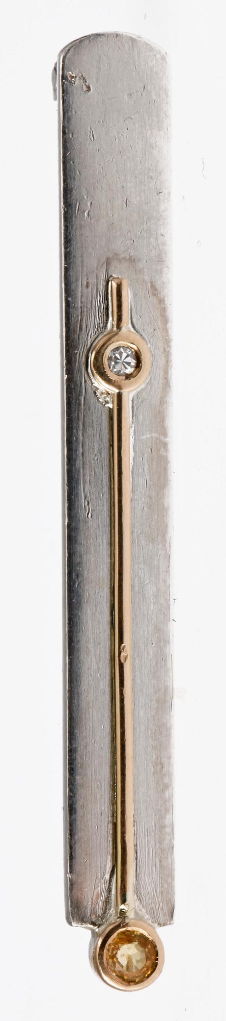 BROSCHER, 2 st, silver, bl a Michael Hamma, Hedvig Westermark, Stockholm, 1991. Ca 10 g.