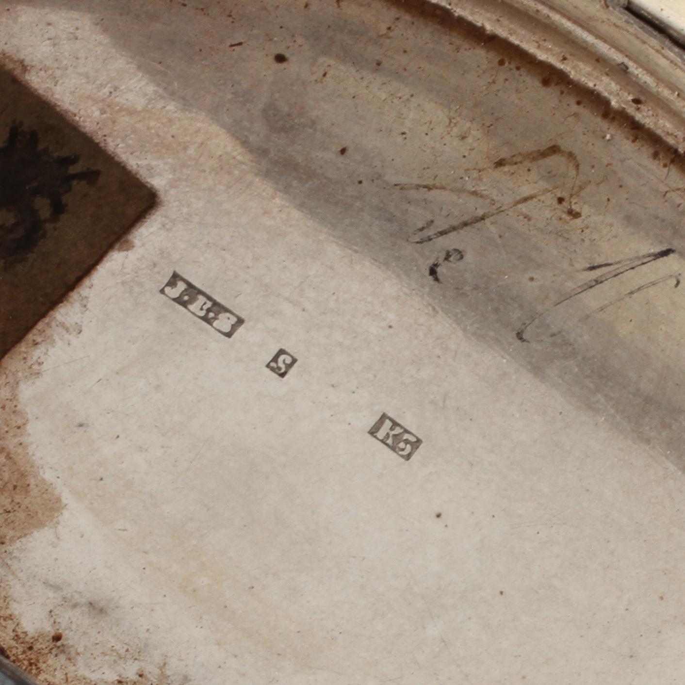 DOSA, silver, 1900-talets första hälft. Total vikt 49 g.