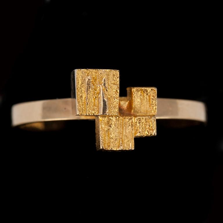 RING, guld 14K, "Kultatorni", Björn Weckström, Lapponia 1981. Tot. vikt 2,0 g.