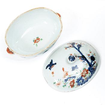 Terrin, porslin, Kina, Qing Dynastin, Qianlong 1736-95.