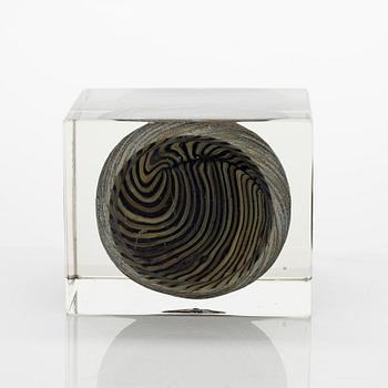 Oiva Toikka, vuosikuutio, signeerattu Oiva Toikka, Nuutajärvi 1980, numeroitu 716/1000.