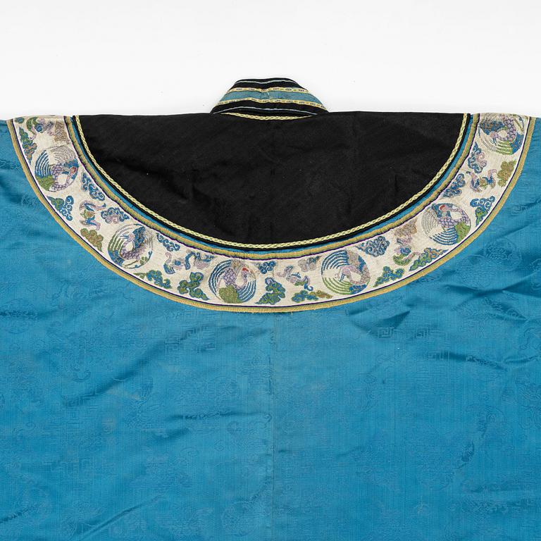 A female silk robe/over coat for winter, Qing dynasty, 19th century.