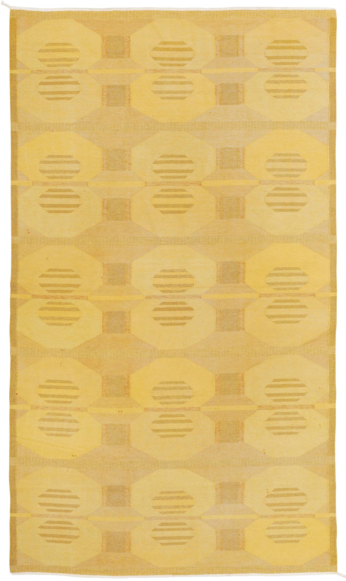 CARPET. Flat weave. 384 x 221 cm. Signed KH.