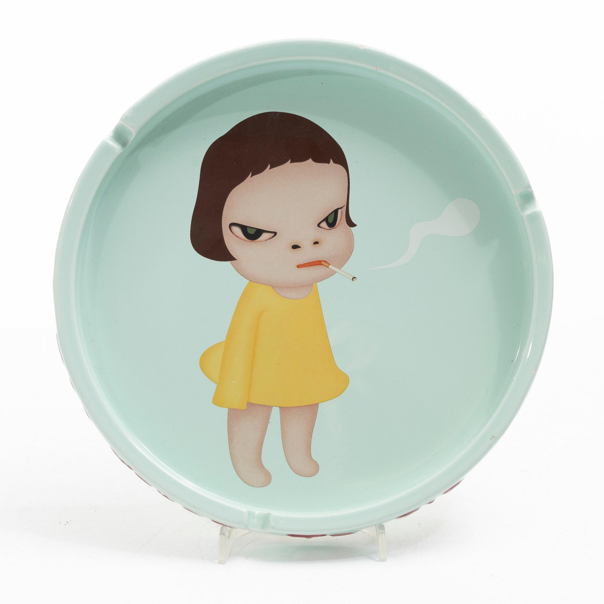 Yoshitomo Nara, an ashtray, "Too Young Too Die", Bozart, 2002.