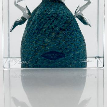 Oiva Toikka, vuosikuutio, signeerattu Oiva Toikka, Nuutajärvi 1988, numeroitu 354/2000.