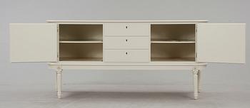 SIDEBOARD, gustaviansk stil, 1900-tal.