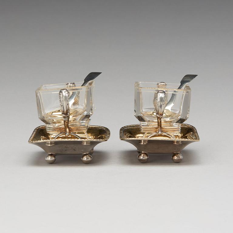 Carl Tengstedt, géleskålar, ett par, silver och glas, Göteborg 1839.