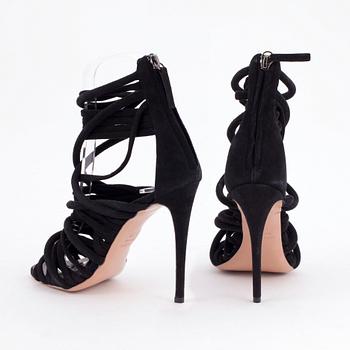 GIUSEPPE ZANOTTI x KANYE WEST, a pair of balck suede sandals, spring 2012. Size 37.
