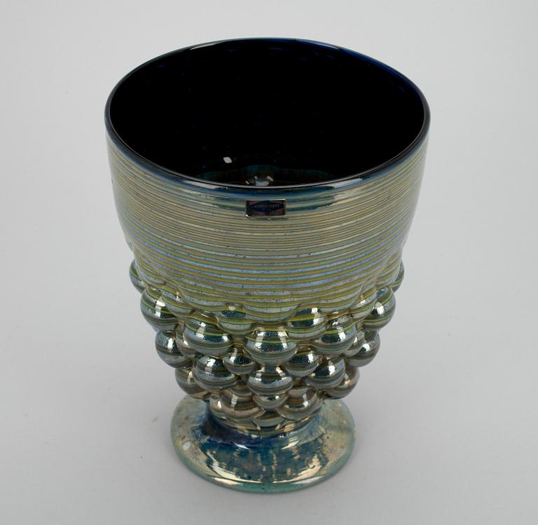 Oiva Toikka, A BOWL. Signed Oiva Toikka, Nuutajärvi Notsjö.