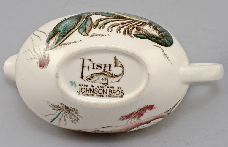 SERVISDELAR, 45 delar, flintgods. "Fish", Johnson Bros, England, 1900-talets andra hälft.