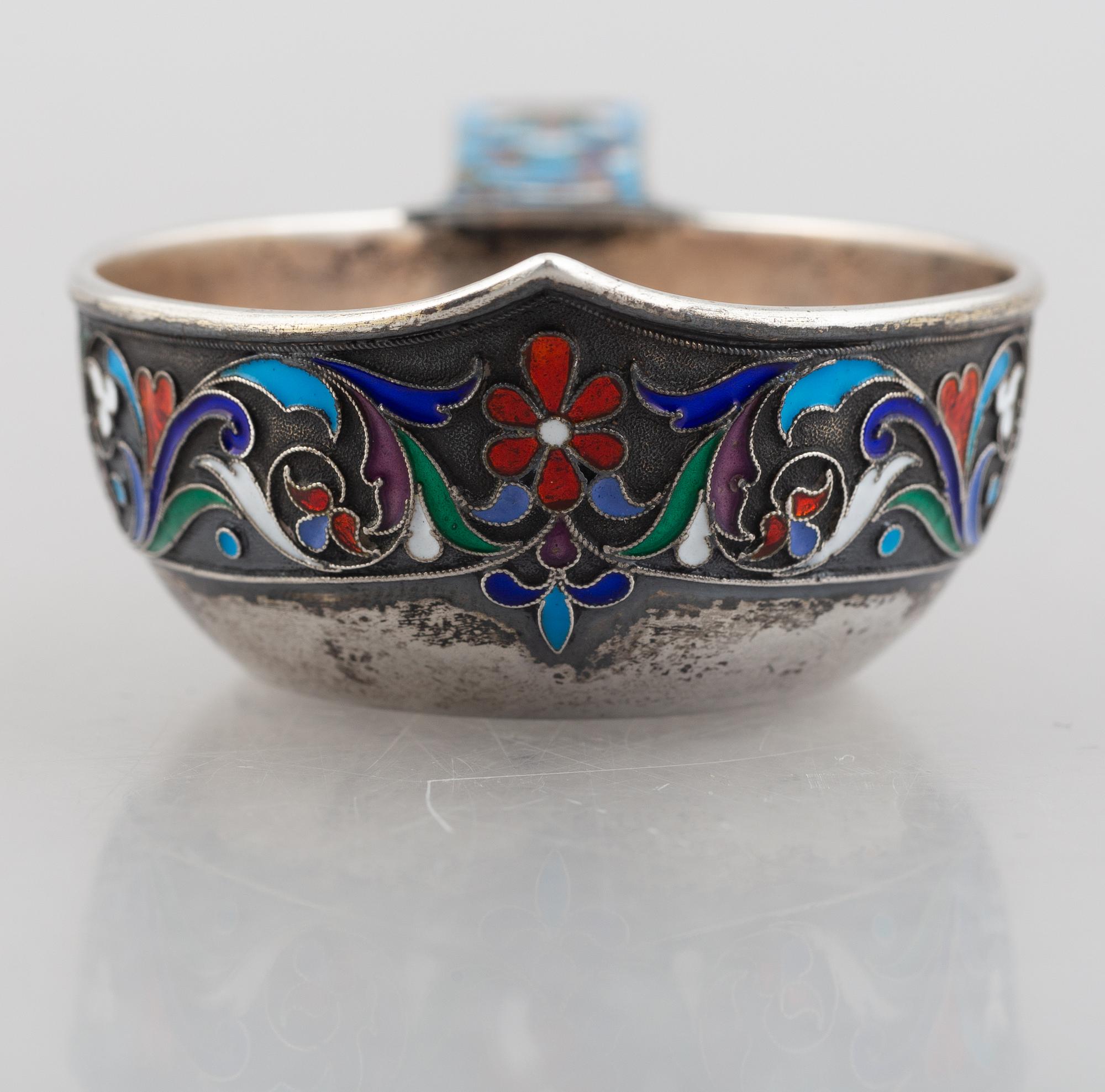 A Russian silver and enamel kovsh, 1896-1908.