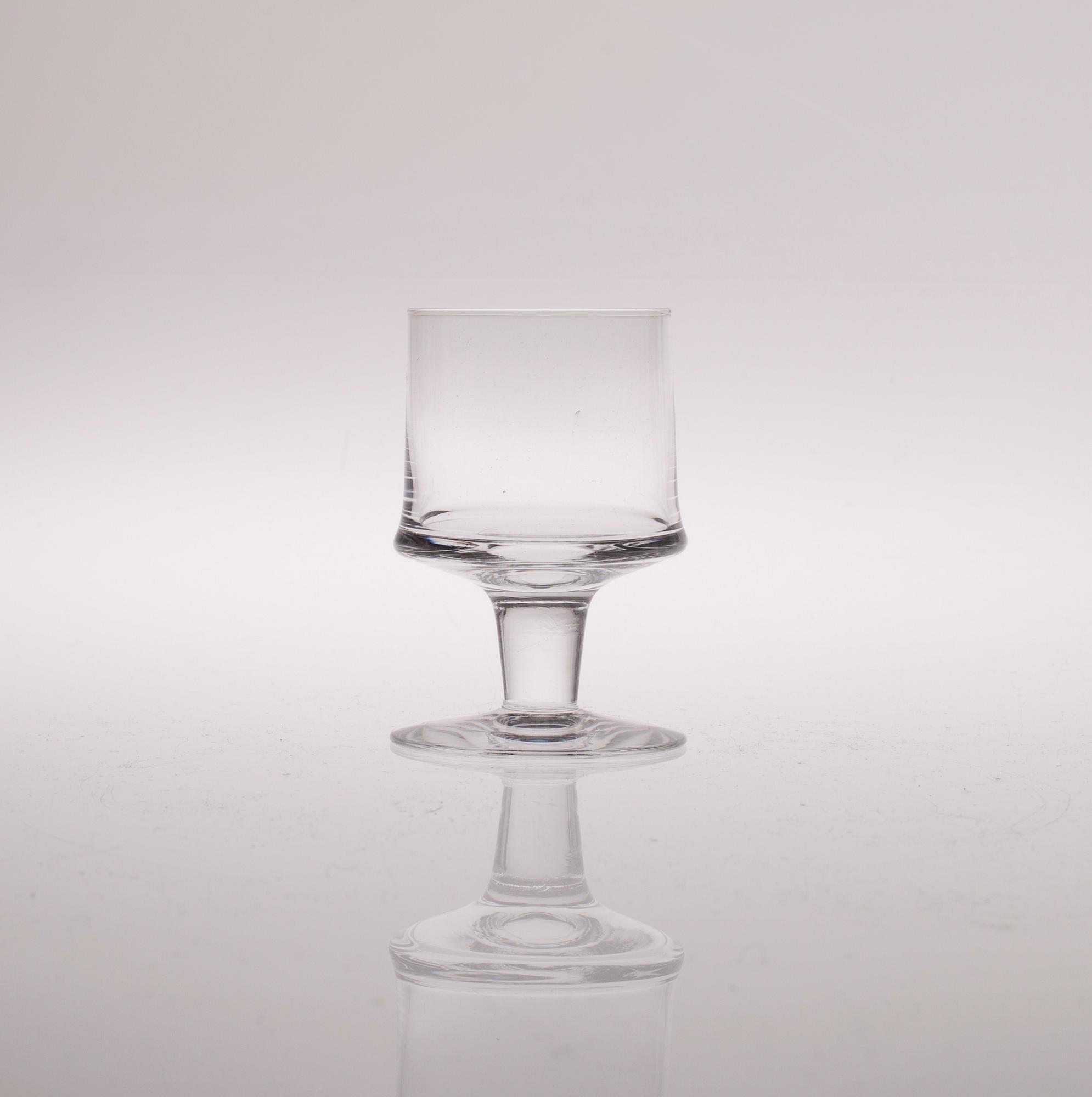 GLASSERVIS, 50 delar, "Marski" Tapio Wirkkala, Iittala 1900-talets slut.