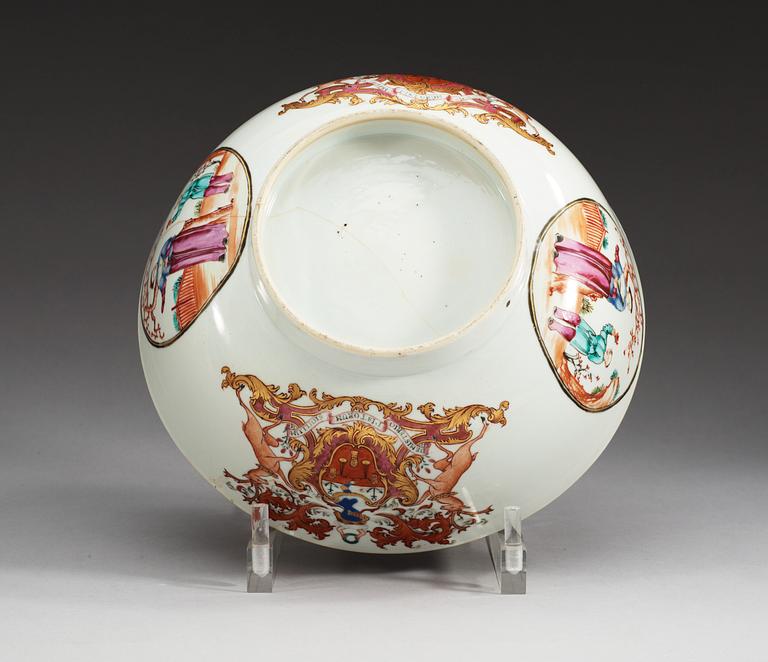 A famille rose armorial punch bowl, Qing dynasty, Qianlong (1736-95).