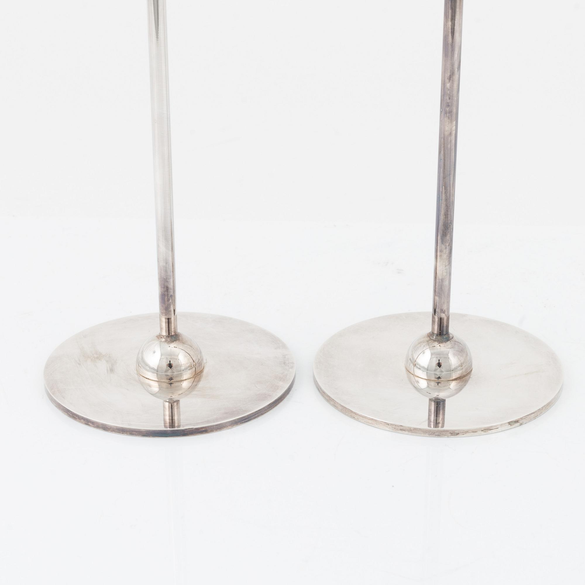 Estrid Ericson, ljusstakar, "Kulan", ett par, Firma Svenskt Tenn.