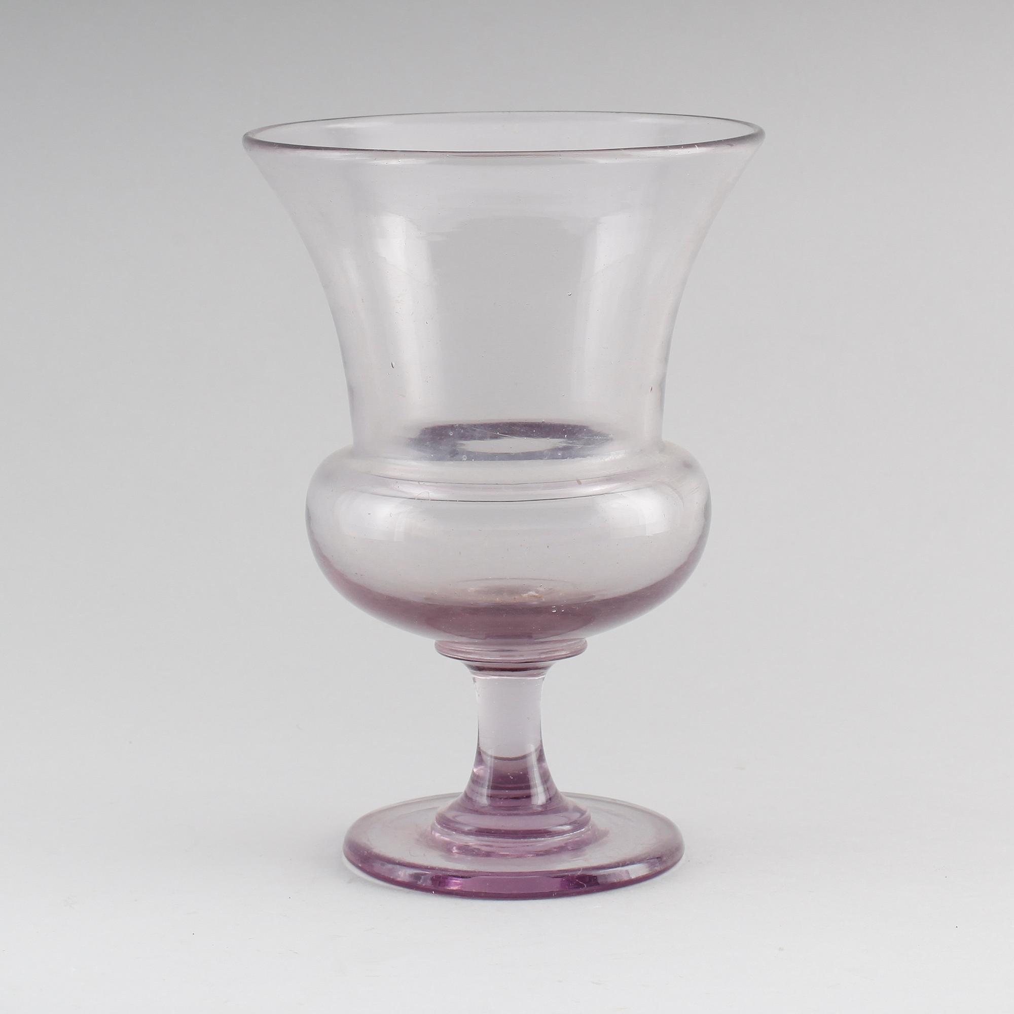 URNA, glas, empire, 1800-talets första hälft.